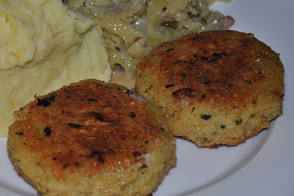 Couscous-Bratlinge mit Käse Couscous-Bratlinge mit Käse