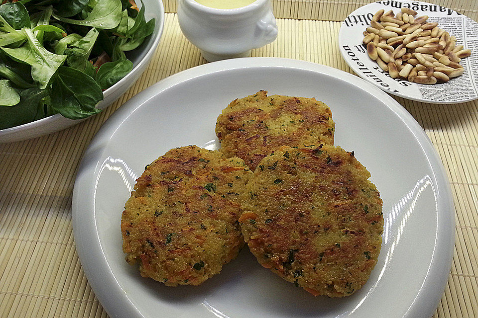 Couscous-Bratlinge mit Käse Couscous-Bratlinge mit Käse