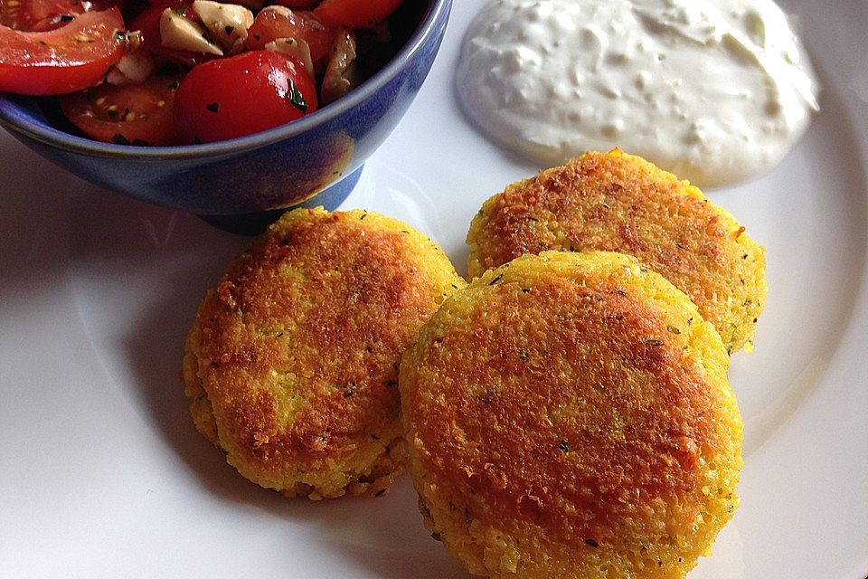 Couscous-Bratlinge mit Käse Couscous-Bratlinge mit Käse