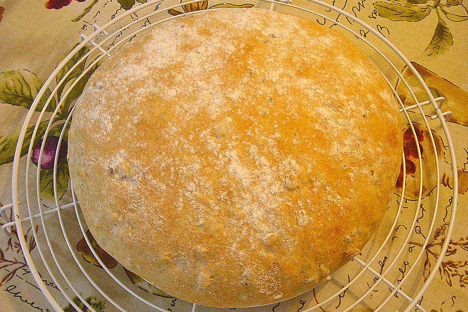 Körnerbrot mit Dinkelmehl