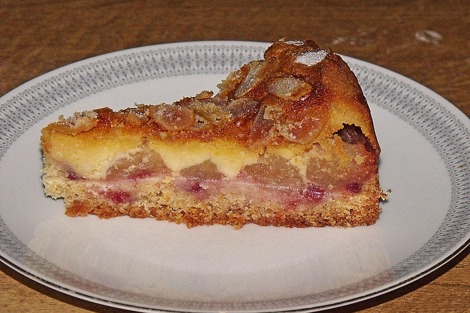 Apfelkuchen mit Schmand-Marzipan-Guss