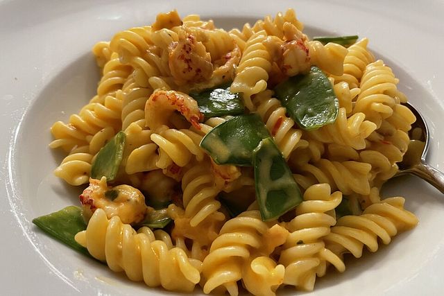 Fusilli mit Hummersauce und Flusskrebsen  la Vapiano von NoirFleur