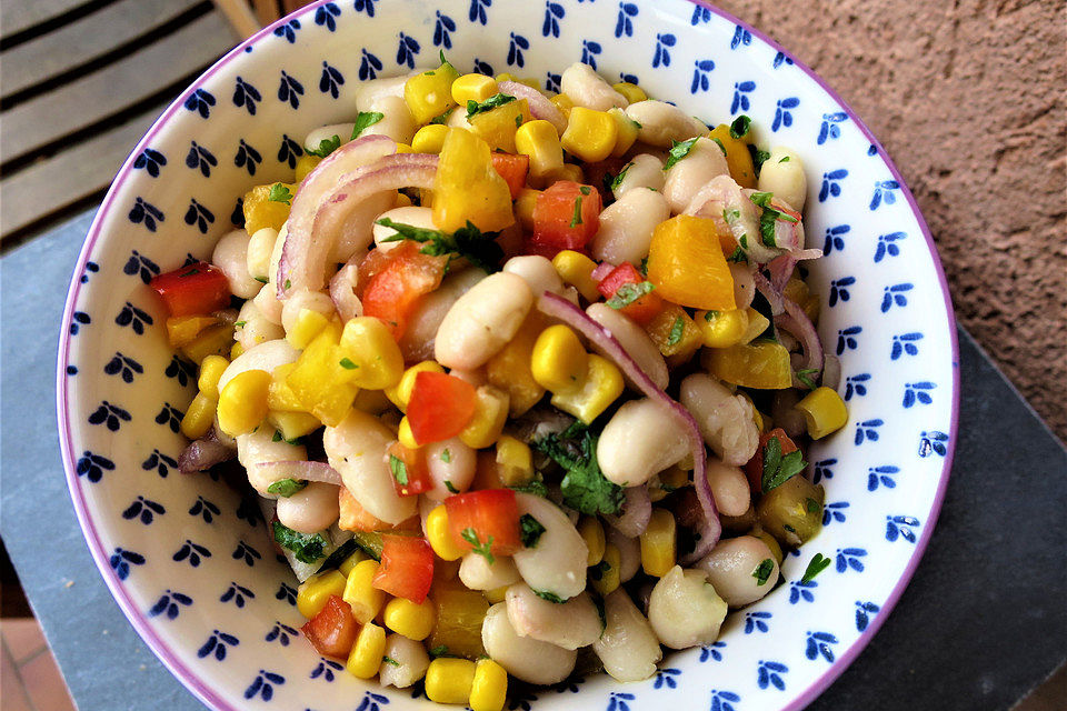 Weißer Bohnensalat nach griechischer Art