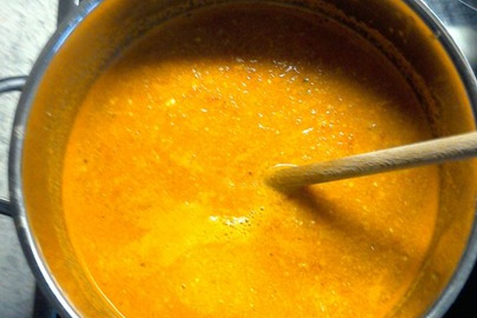 Tomaten-Creme-Suppe à la Erna