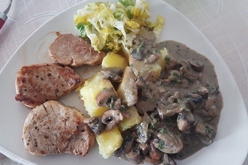 Schweinefilet mit Champignons in Sherryrahmsauce