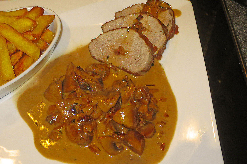 Schweinefilet mit Champignons in Sherryrahmsauce