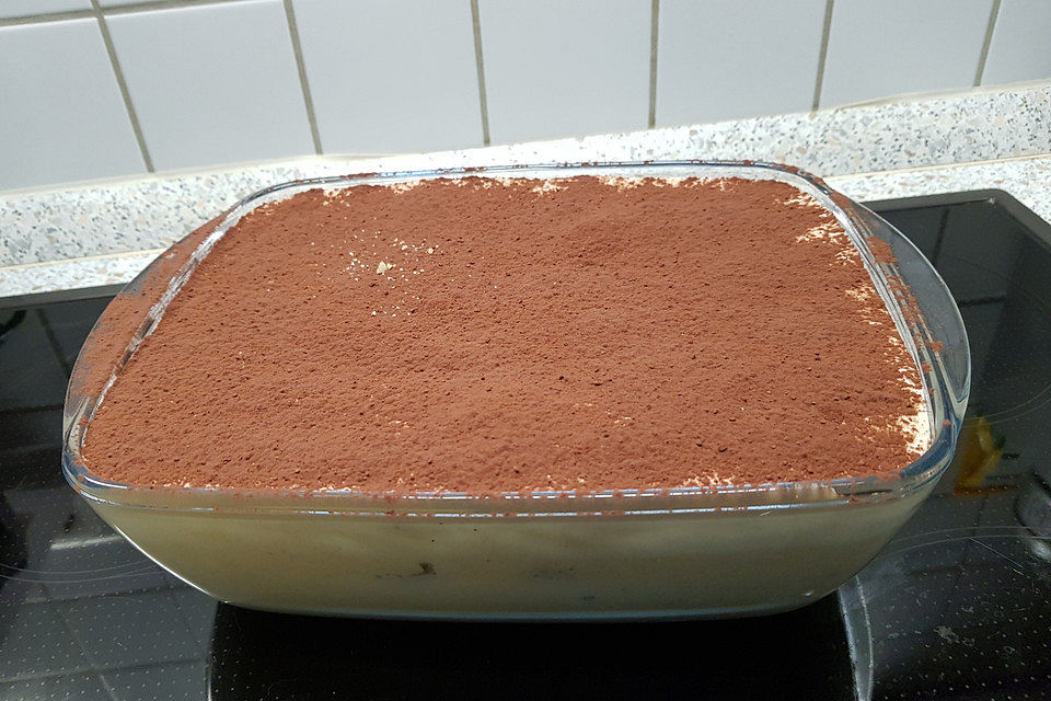 Flowers Tiramisu mit Mandel-Likör