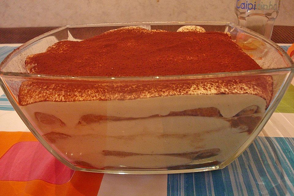 Flowers Tiramisu mit Mandel-Likör