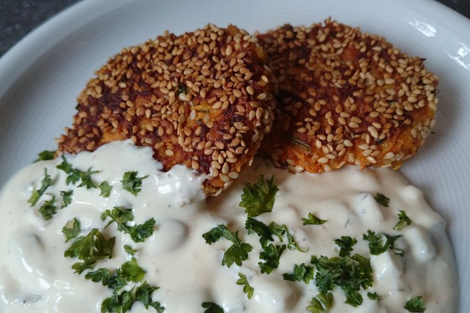 Karottenpuffer mit Quarkremoulade