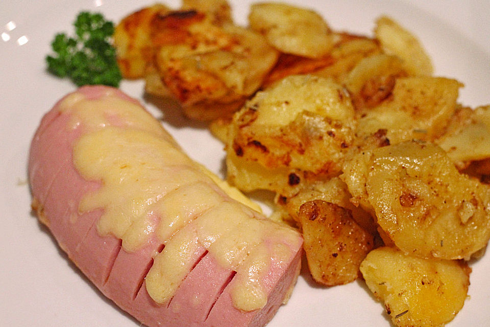 Fleischwurst mit Käse überbacken nach Nobbys Art