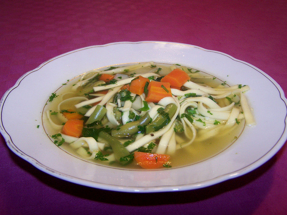 Gemüsesuppe mit Nudeln von mary_p | Chefkoch