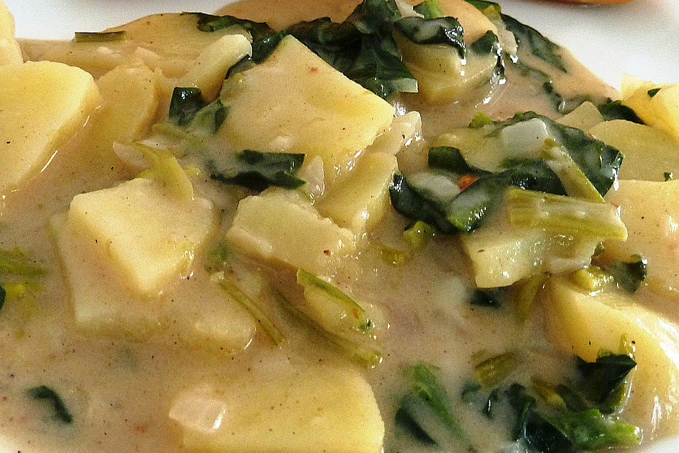 Kartoffel-Mangoldgemüse in Joghurtsauce