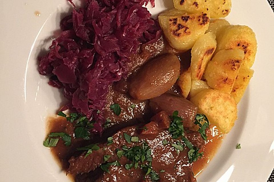 Bäckchen in Rotwein geschmort