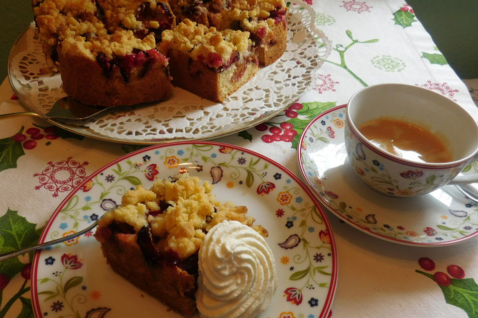 Zwetschgenkuchen mit Streuseln