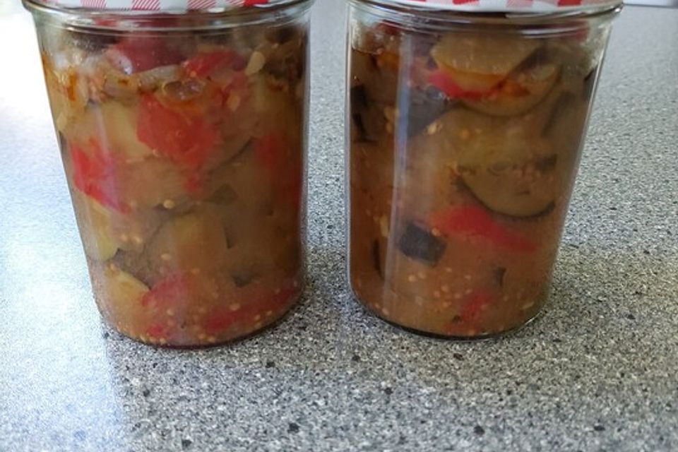 Zucchini-Zwiebel-Paprika Chutney, feurig