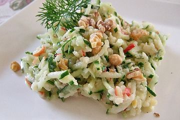 Gurken-Apfel Salat mit Wasabi-Joghurtdressing