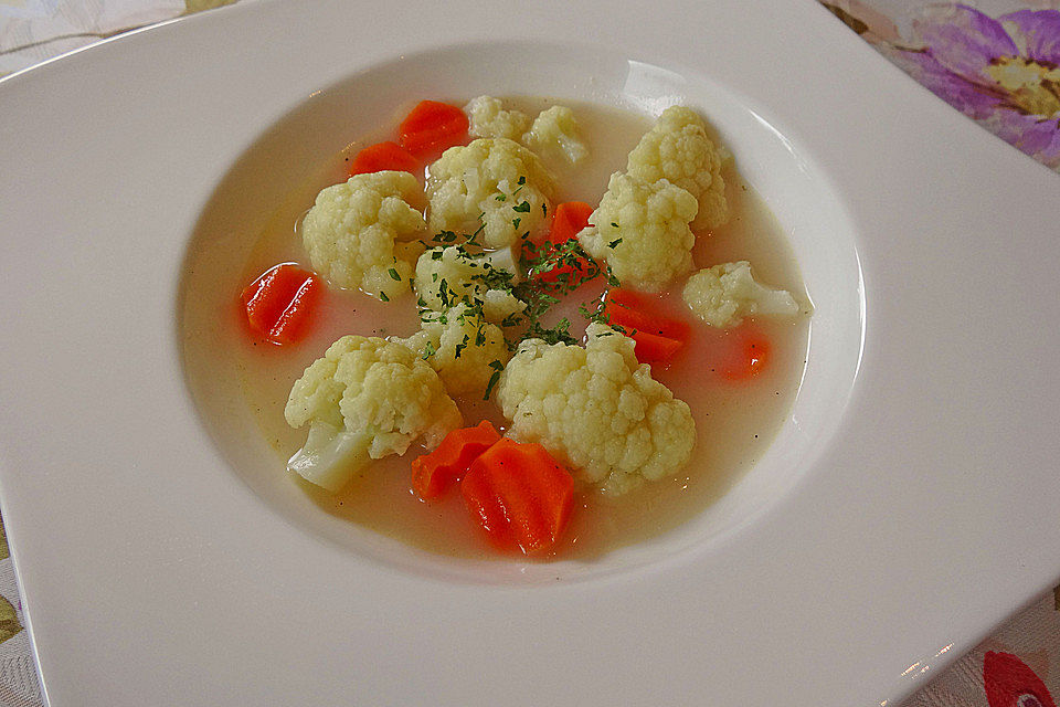 Blumenkohl-Möhren Cremesuppe