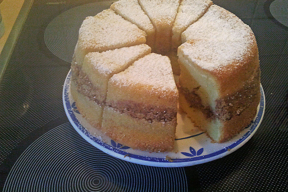 Haselnuss-Schmand Kuchen Haselnuss-Schmand Kuchen