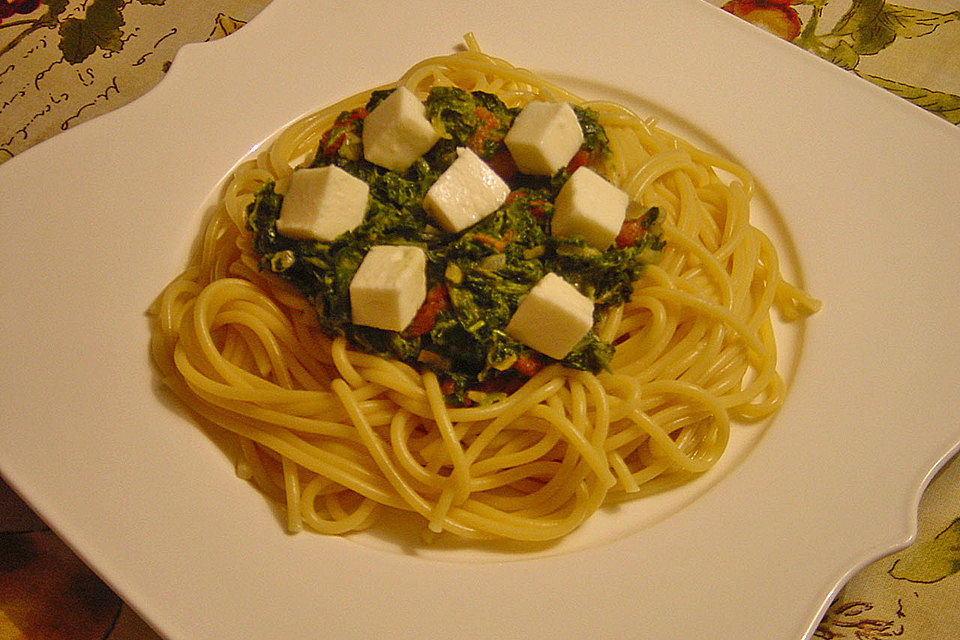 Pasta mit Rahmspinat India