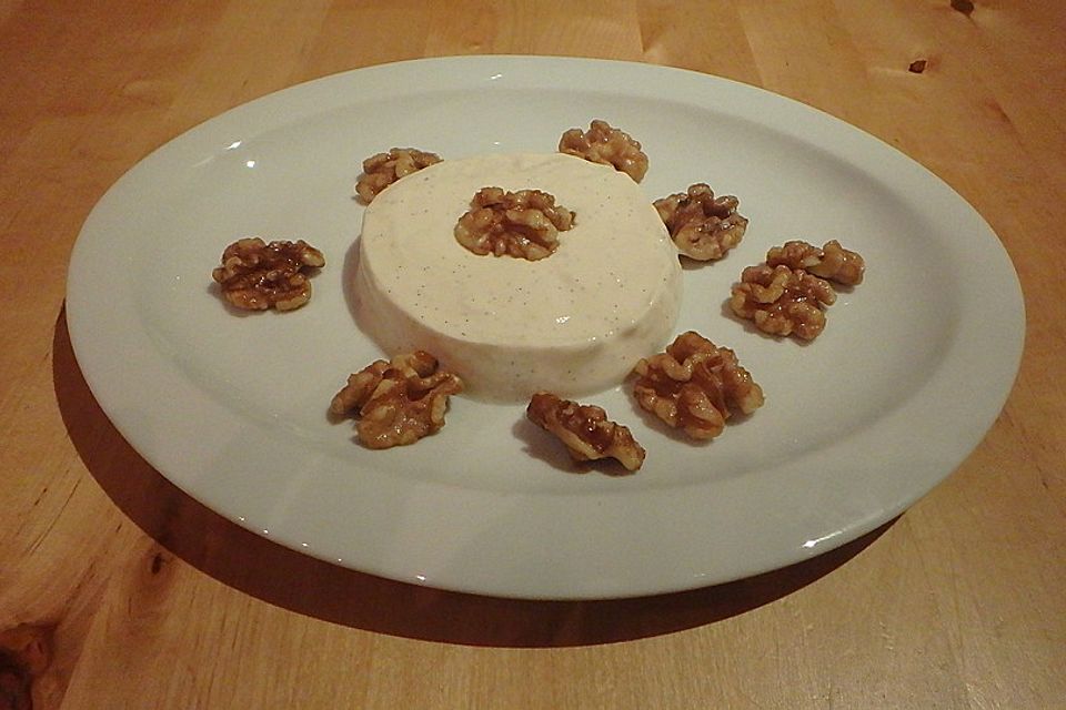 Vanille-Walnuss Dessert