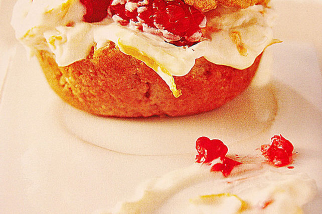 Vollkornmuffins mit Himbeer-Joghurt-Füllung von Krümmelmonstaaa| Chefkoch