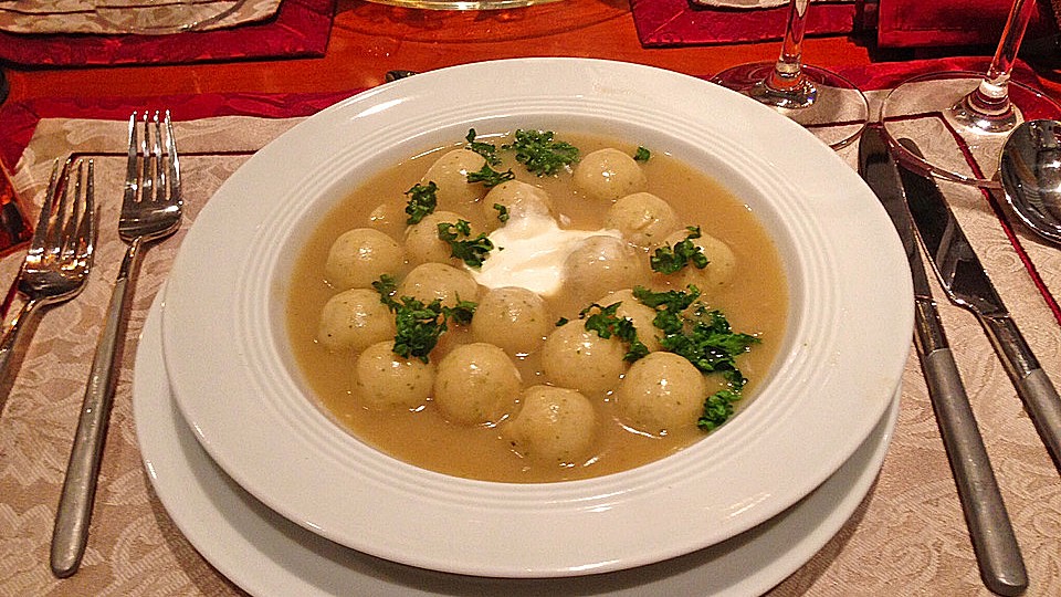 Grunkernmehlsuppe Mit Markklosschen Von Tanjasandra1978 Chefkoch 