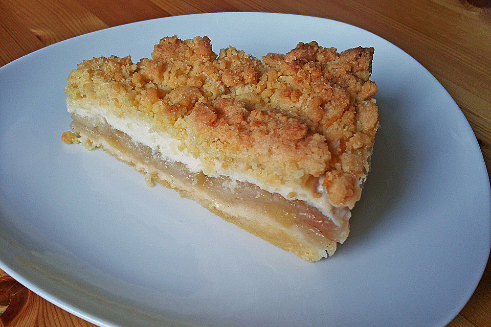 Herbstlicher Apfelkuchen mit Marzipancreme Herbstlicher Apfelkuchen mit Marzipancreme