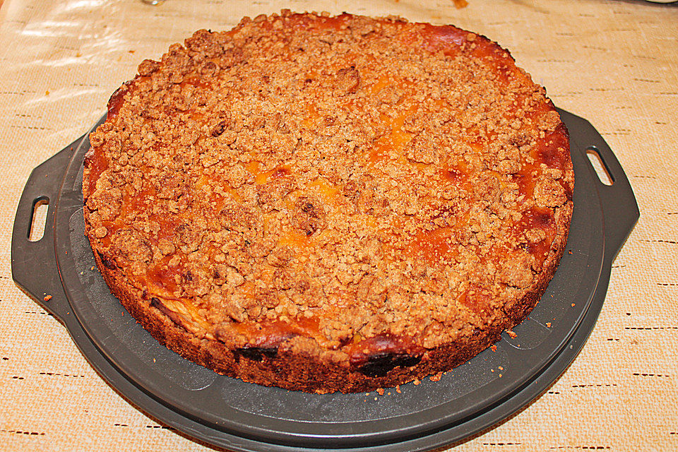 Herbstlicher Apfelkuchen mit Marzipancreme Herbstlicher Apfelkuchen mit Marzipancreme
