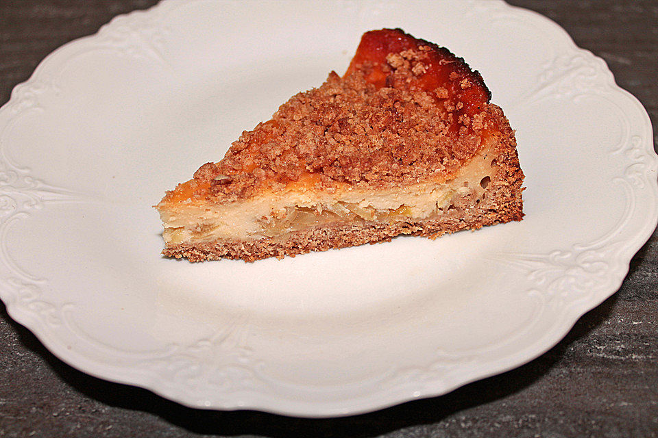 Herbstlicher Apfelkuchen mit Marzipancreme Herbstlicher Apfelkuchen mit Marzipancreme