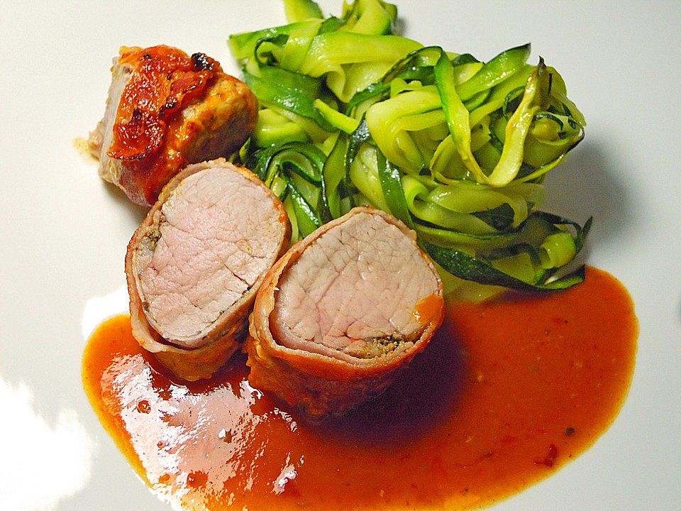 Schweinefilets mit Bacon und Tomatensahnesoße überbacken von Rike-622 ...