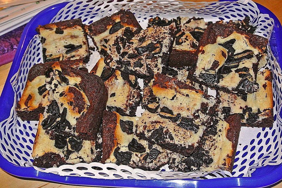 Oreo Cream Cheese Brownies