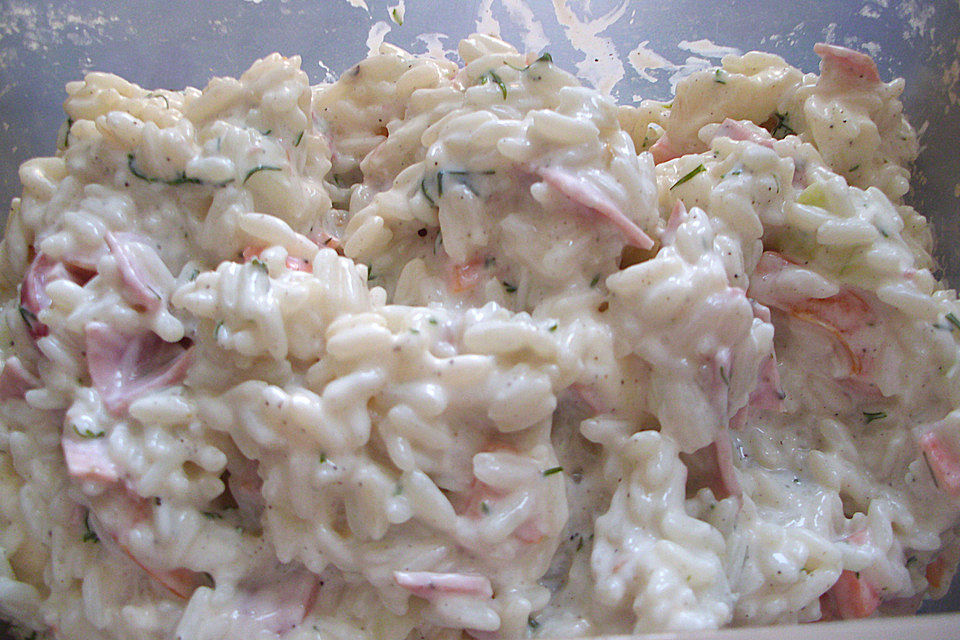 Reissalat mit Gemüse an Joghurt - Dressing Reissalat mit Gemüse an Joghurt - Dressing