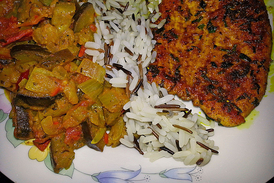 Putenfilet mit Auberginen in Tomaten-Curry