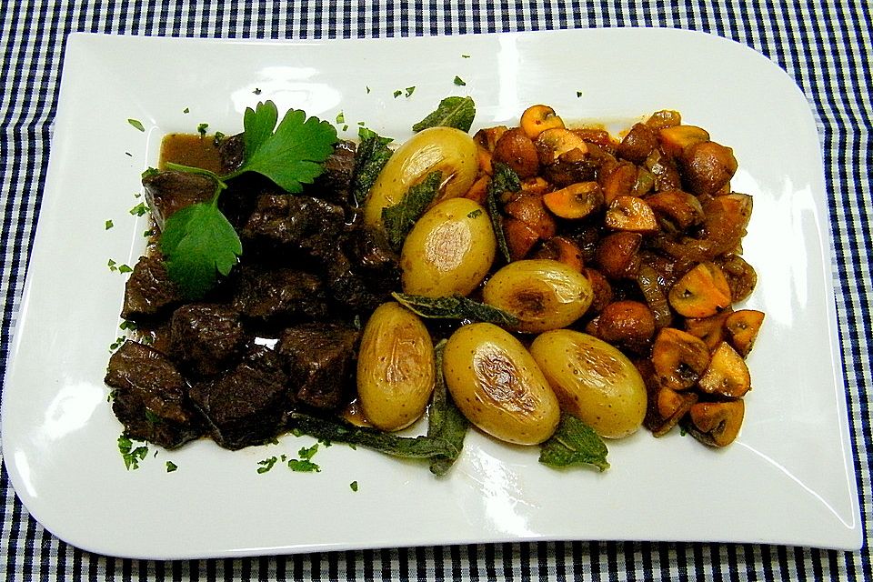 Boeuf Bourguignon - Beef Burgundy