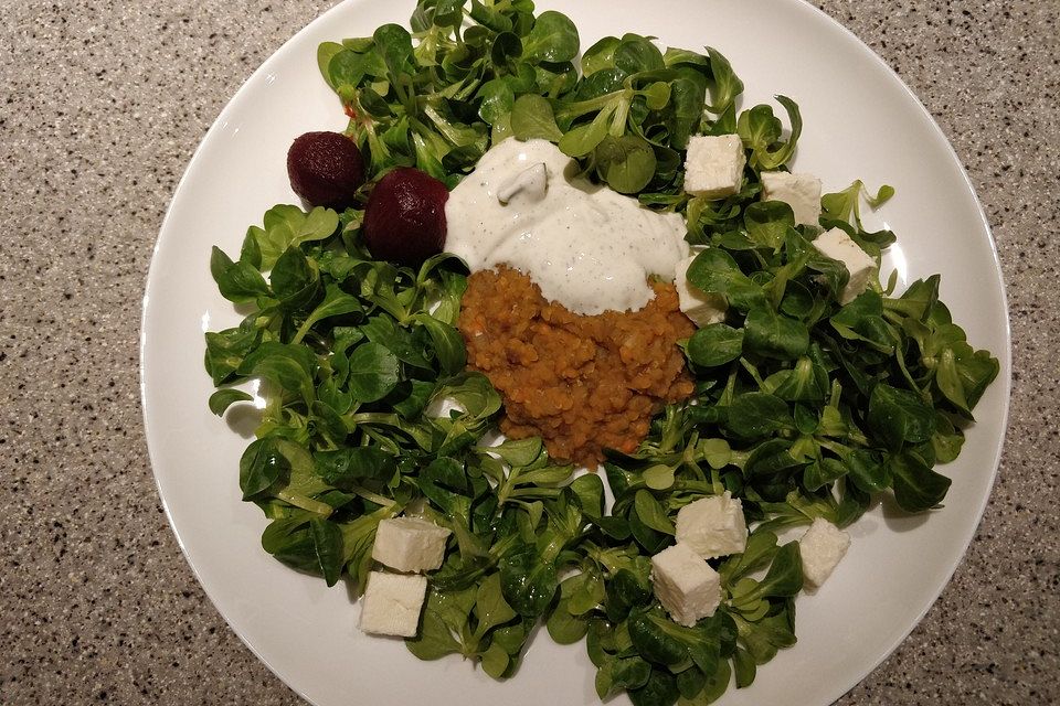 Feldsalat mit Linsen, Rote Bete und Schafskäse