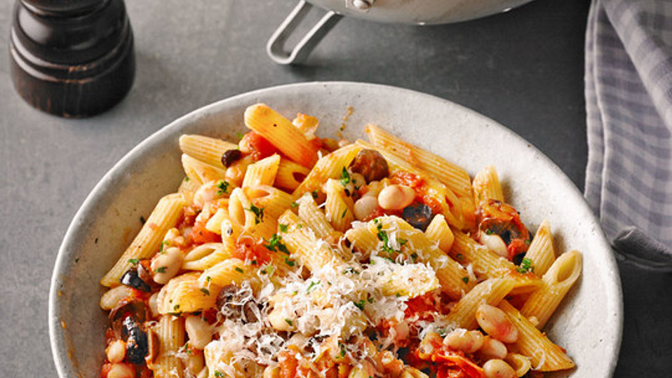 Pasta-mit-wei-en-Bohnen