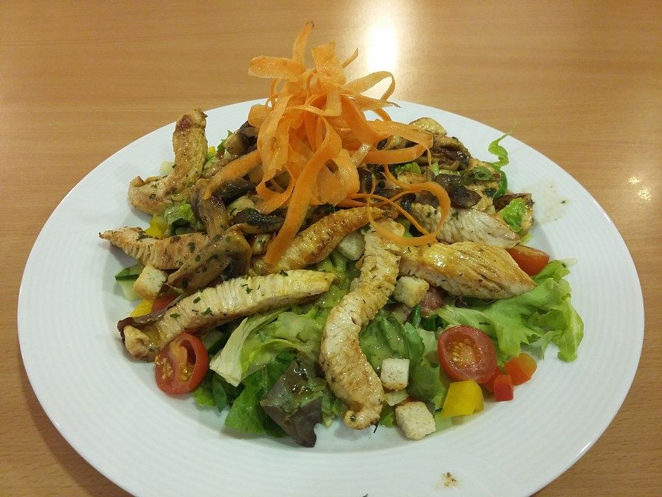 Salat mit Putenstreifen von muffin_11| Chefkoch Salat mit Putenstreifen von muffin_11| Chefkoch
