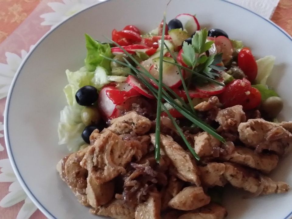 Eichblattsalat mit Joghurtdressing und Galiamelonenkugeln - Kochen Gut ...