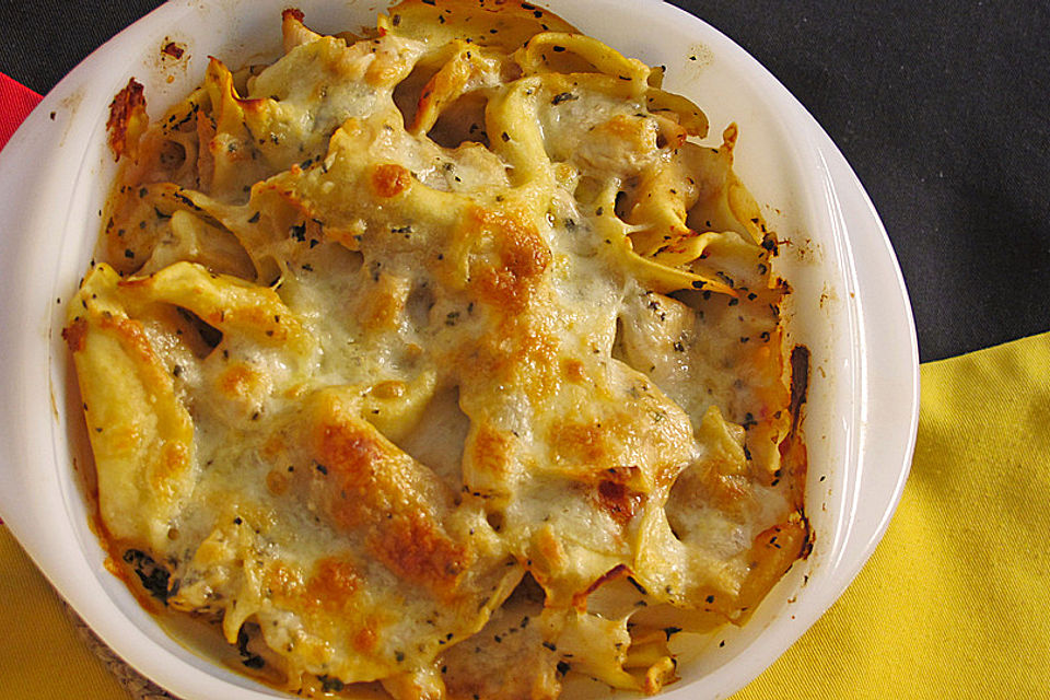 Tortellini mit Spargel, überbacken, vegetarisch