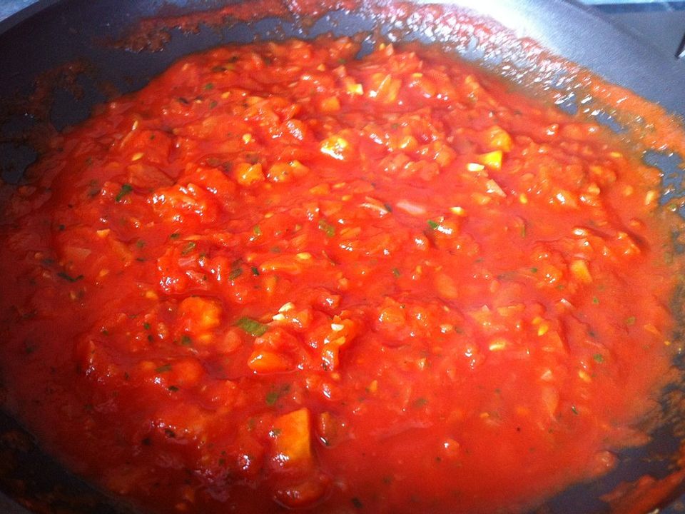 Vegetarische Tomatensoße von Bella0603 Chefkoch
