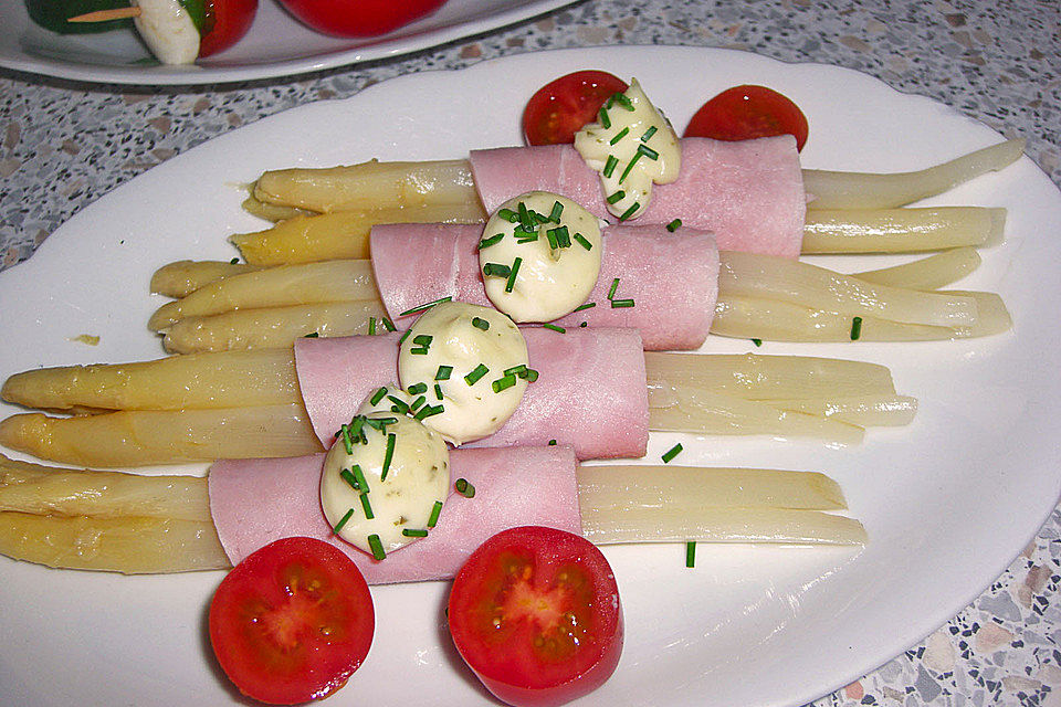 Schnelle Spargelröllchen