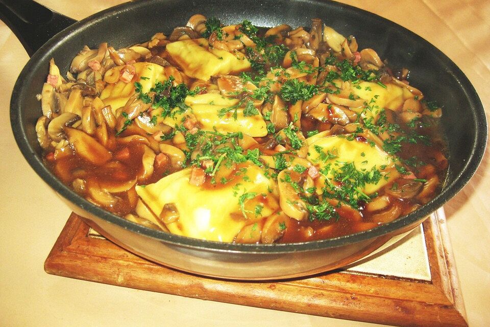 Maultaschen-Jägerpfanne