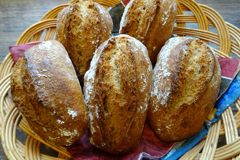 Dinkelvollkornbrötchen mit Lievito Madre