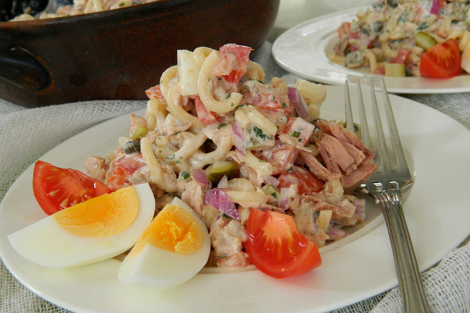 Nudel-Thunfisch-Salat