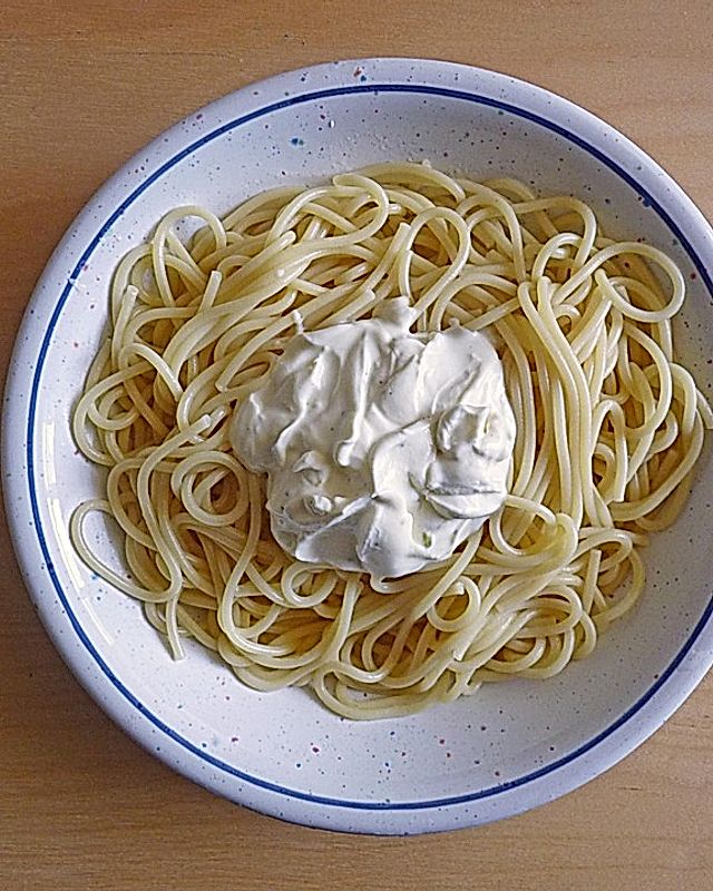 Spaghetti mit Knoblauch-Frischkäse