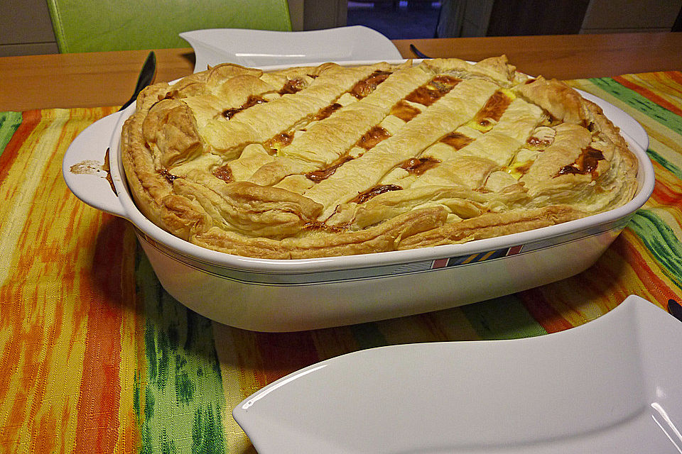 Rosenkohltarte mit geräucherter Makrele