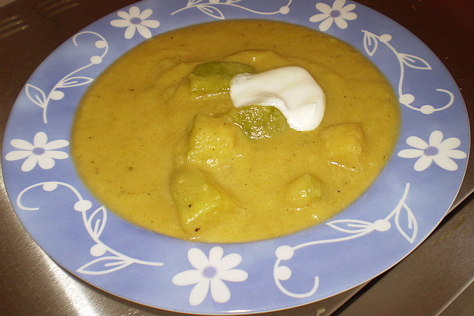 Zucchinicremsuppe nach Gundis Art