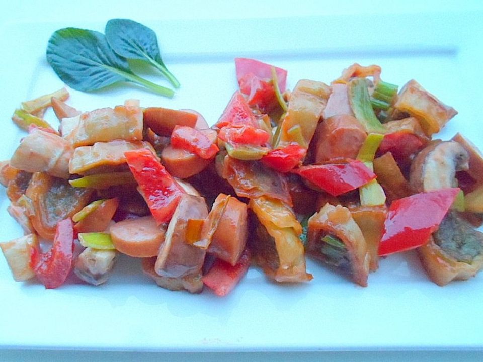 Maultaschen mit Gemüse in Tomaten-Sahne-Soße von Kochmuffel91| Chefkoch
