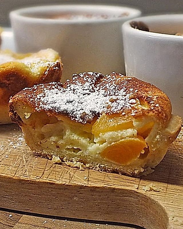 Käsekuchen-Muffins mit Pfirsich