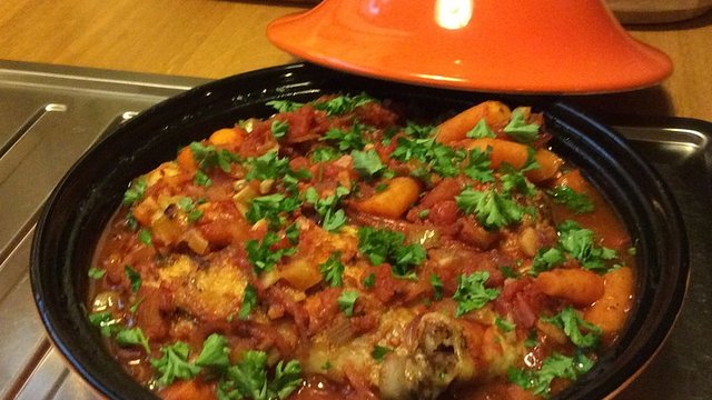 Die Tajine - Funktion, Kauftipps und Rezepte
